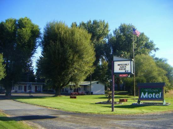 The Willows Motel Wilbur Luaran gambar